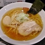 ラーメン角屋 - 醬油ラーメン煮玉子入り780円