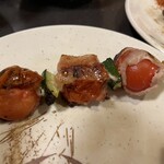 天下の焼鳥 信秀本店 - トマトばら肉巻き