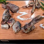 郷土料理ともん - 全部平らげたが流石にこれの骨は避けても良いと思うよ。