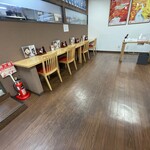 233032837 - 店内