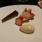 ガストロノミー ジョエル・ロブション - 