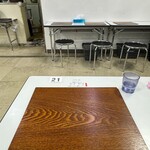 Ramen FeeL - トレイもお店のものをわざわざ用意