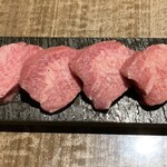 焼肉にくがとう - 