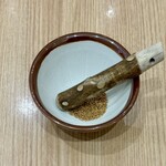 Tonkyuu - 上ひれかつ定食（3個・大吟醸） ¥1,859 の胡麻