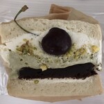 AYASAND - ピスタチオクリームガトーショコラサンド