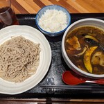 そばと北海道料理 朱鞠 - 料理写真:スープカレーせいろライス付き¥1080-
