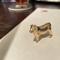 牛牛 西麻布 総本店 - 