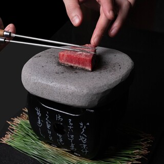 カウンター越しでシェフたちのライブを愉しむ
