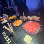 D3 六本木 BAR LOUNGE - お食事のお持ち込みの際は事前にご相談ください♬∗*ﾟ 