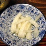 武蔵屋 - 酢玉ねぎ（おつまみ1/5）