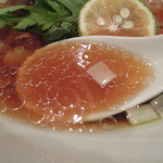 紫 くろ喜 - 鴨そばのスープ