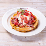 strawberry & cream waffle