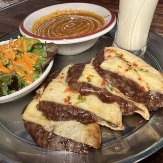 ★どれも美味しい★組み合わせ自由♪15種のナンをご用意!