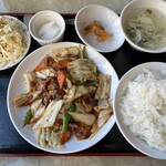 Shinshimbishokubou - 回鍋肉定食