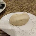 テラットリアエッフェ - 　　　　ナッツが入ったメレンゲ菓子
