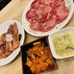 焼肉すだく家族亭 - 