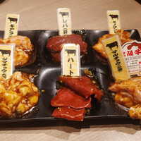 松阪牛　田じま - ホルモン6種盛り(29％割りで1210円)