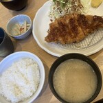 Kurobuta Tonkatsu Sengoku - ソースかけてしまってから撮影‍♂️