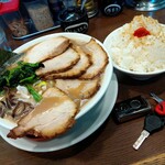 うまいヨゆうちゃんラーメン - 