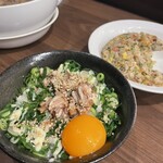 ラーメン若松 - きざみチャーシュー丼。肉飯とまた違って美味しい♪