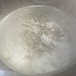 ラーメン屋ジョン - 濃厚煮干しスープ仕込み中