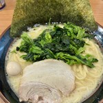 横浜家系ラーメン 一刀家 - ラーメン塩　麺増し、ほうれん草