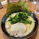 横浜家系ラーメン 一刀家 - ラーメン塩　麺増し、ほうれん草