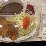 カレーとハンバーグの店　バーグ - キャベツいっぱい