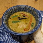 マンゴツリーキッチン ガパオ - グリーンカレー