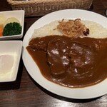 欧風カレー ソレイユ - 牛タンカレー温野菜添え（1日限定5食）