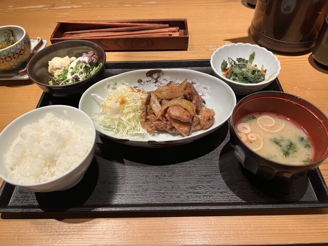 Hakata Motsu-nabe Yamaya Shijo Karasuma Ten