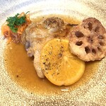 CIRCULO - ②鶏もも肉のオレンジ煮込み　〜蓮根　キャロットラペ〜　(1/26 ¥1,350)