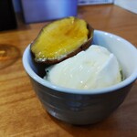 横浜家系ラーメン翔 - 安納芋アイス