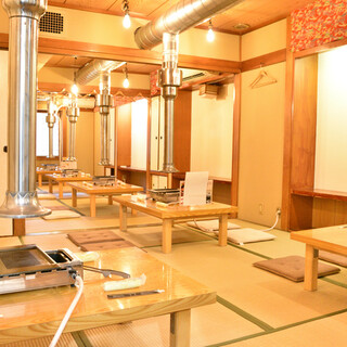 Maximum of 40 people! We have a tatami room on the 2nd floor♪ reserved and groups are also welcome◎