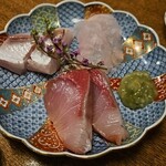 餃子 おでん 土鍋ごはん 上の山本 - 