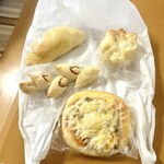 Sorano Iro - きのこピザパン、えだ豆とチーズ、ベーコンエピ、ポテトフランス