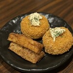 海鮮問屋 地魚屋 - カニクリームコロッケ・絶品長芋のサクサク揚げ