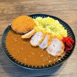 小さなカレー家こいずみ - カレー（大盛り）＋カツ＋メンチ