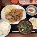 Kusunoki - しょうが焼き定食   750円