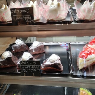 カフェ ミュウミュウ_0