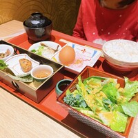 個室和食 肉割烹 吟次郎 品川駅前店 - 