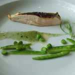 Benoit Alain Ducasse - 地鶏の一皿、グリンピースのムースとともに