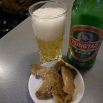 桃源邨 - 夜は搾菜をつまみながら青島啤酒ではじめる。