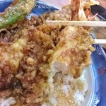 さかえや - 中身も中々肉厚！