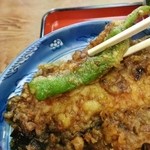 さかえや - 大きな獅子唐