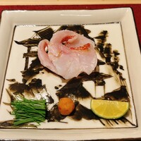鮨一正 - 吉次のシャブシャブです。有田焼の器も素敵です