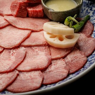 希少和牛黒舌【まぼたん】