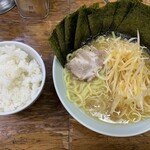 家系ラーメン まこと家 - ネギラーメンのり増、ライス