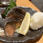 大衆日本酒バル ふとっぱらや - へしこ390円 個人的にはへしこは極薄がいいと思ってるので、もっとうっすーく切って欲しい！！相変わらず添え物色々良しー！