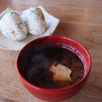 さじこよみ - 生わかめのお味噌汁